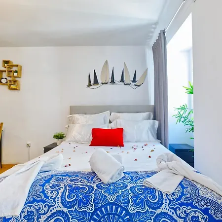 And Amazing Flat