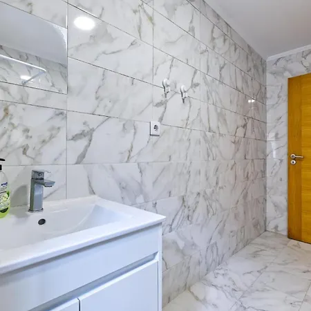 And Amazing Flat Апартаменти Лісабон